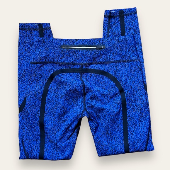 Lululemon On Track Tight sz 4 - Picture 8 of 9